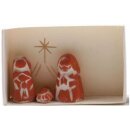 Mini-Krippe in wei&szlig;er Streichholzschachtel "Engel", Pappe/Keramik, 3-teilig, H 2 cm